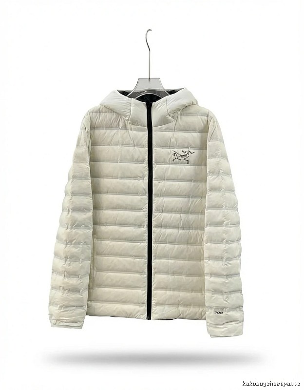 Arc'teryx lightweight white duck down down jacket