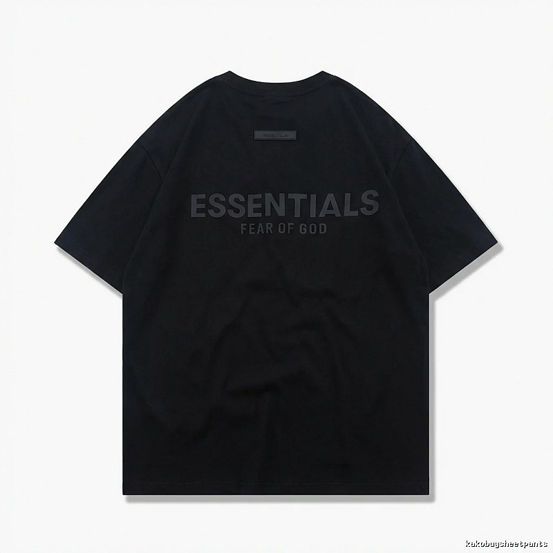 ESSENTIALS minimalist style black T-shirt