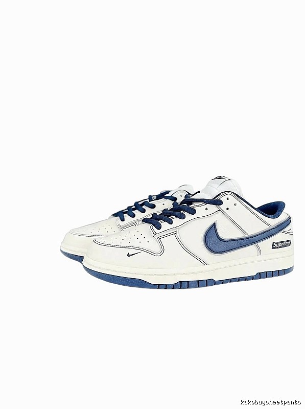 Nike co-branded blue and white casual shoes