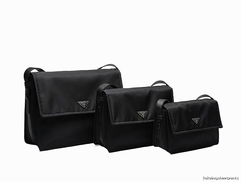 Prada cini Cool Handsome Style Black Bag