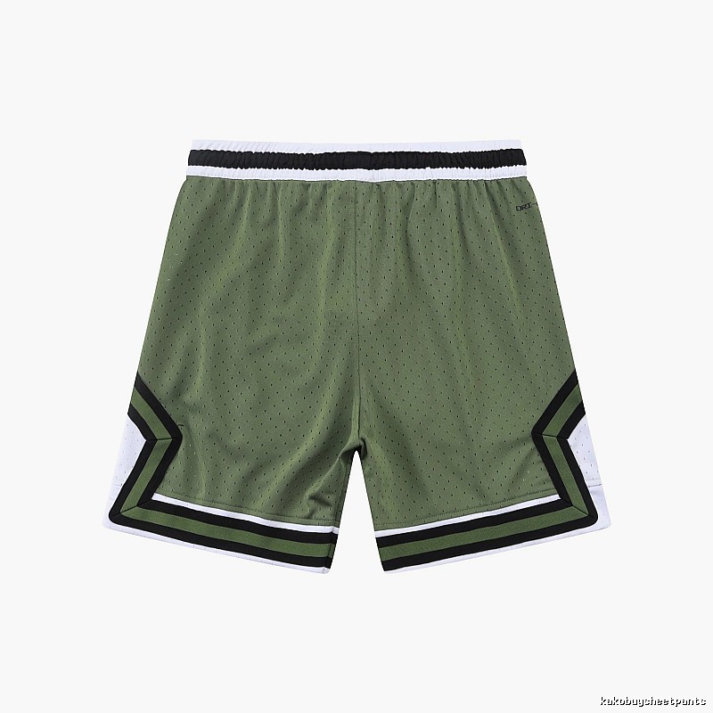 AJ sporty green shorts