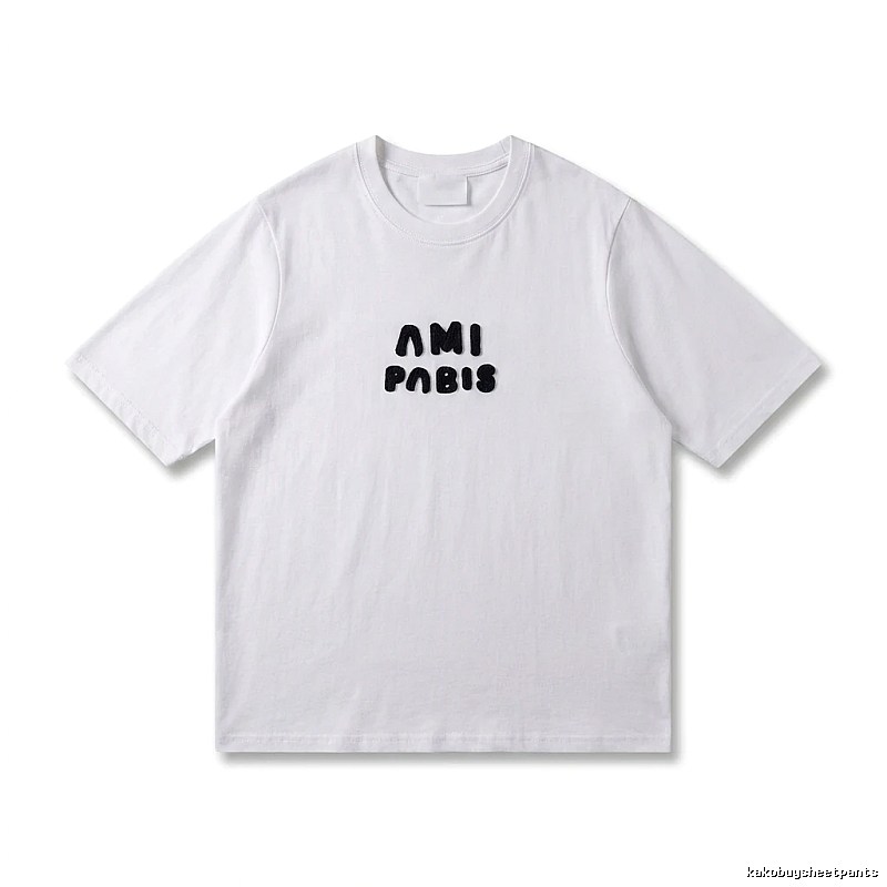 AMI Paris minimalist style white T-shirt