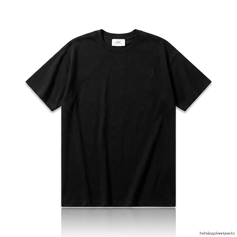 AMI simple style black T-shirt