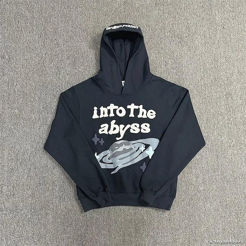 Broken Hearts Style H210 Skull Graphic Hoodie Modern Fit