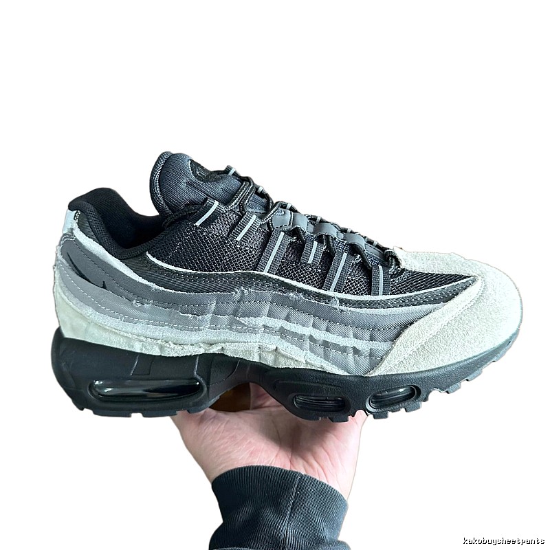 Nike Air Max 95 Black and Grey Trendy and Cool Sports Shoes