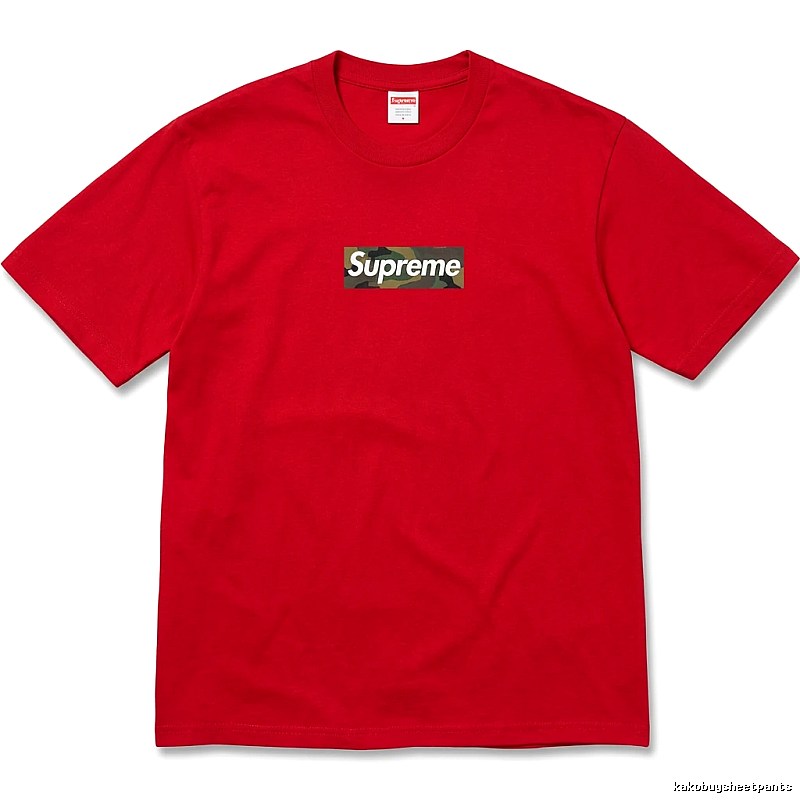Supreme camouflage-style red T-shirt